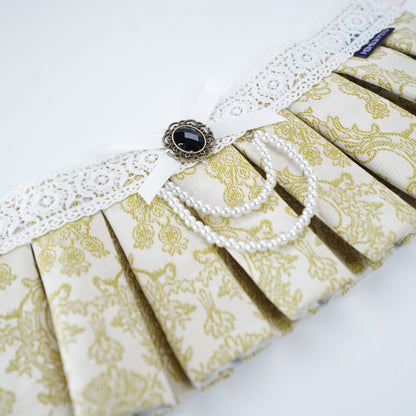 MOMOJI Gwendolen (1-Gilded Vanilla Brocade) | Pet Neckwear