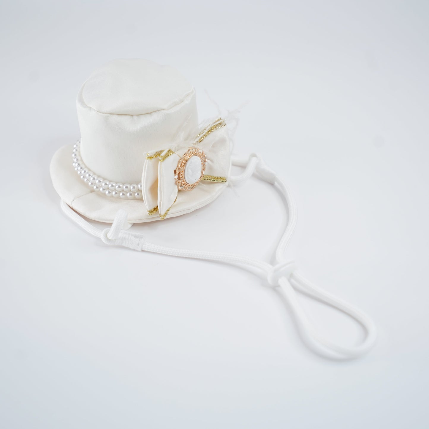 MOMOJI Arabella (1-Bridal Alabaster Satin) | Pet Hat
