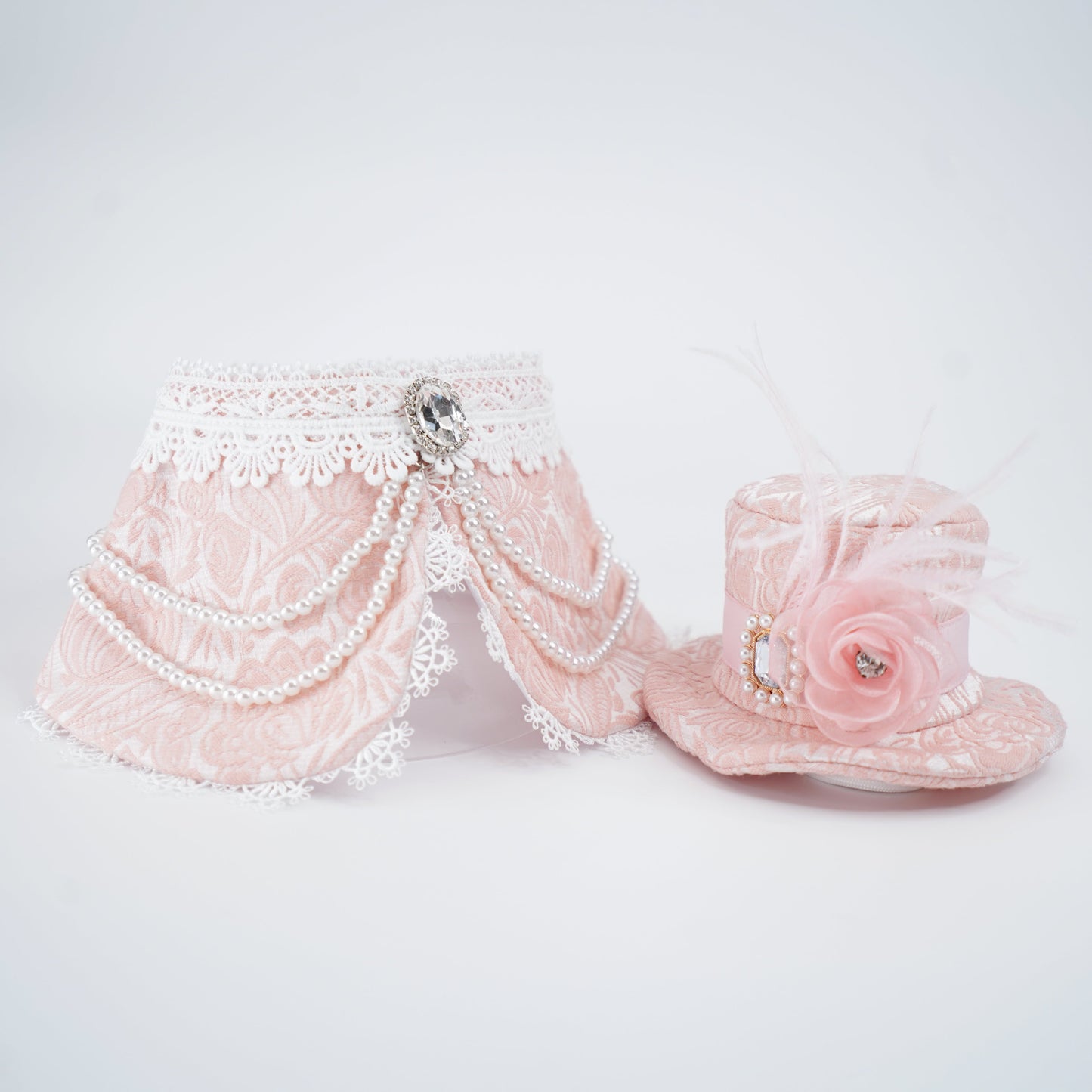MOMOJI Georgiana (1-Powdered Rose Brocade) | Pet Hat