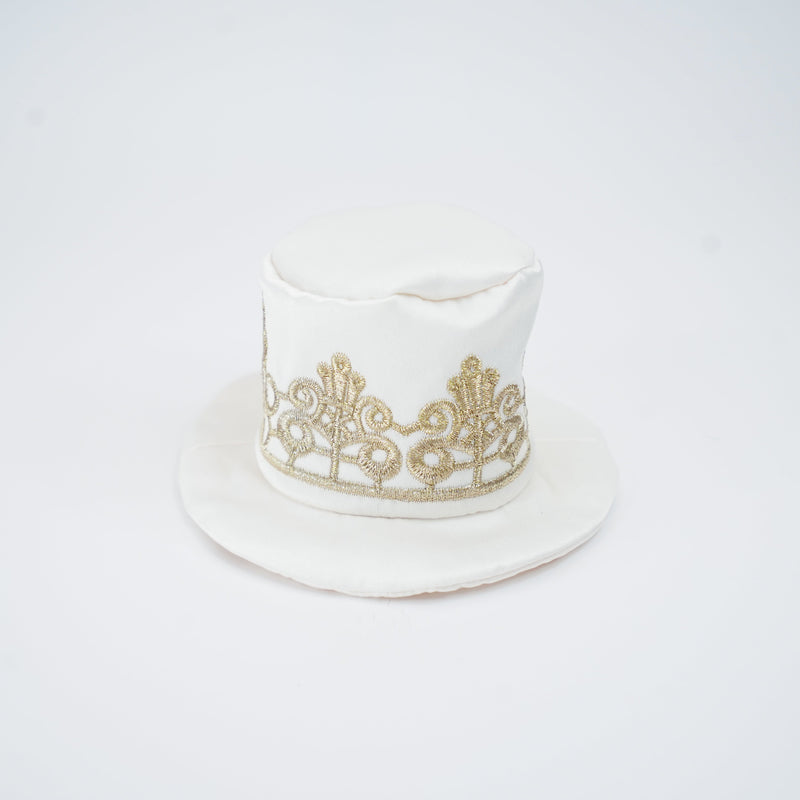 MOMOJI Sovereign (3-Bridal Alabaster Silk) | Pet Hat